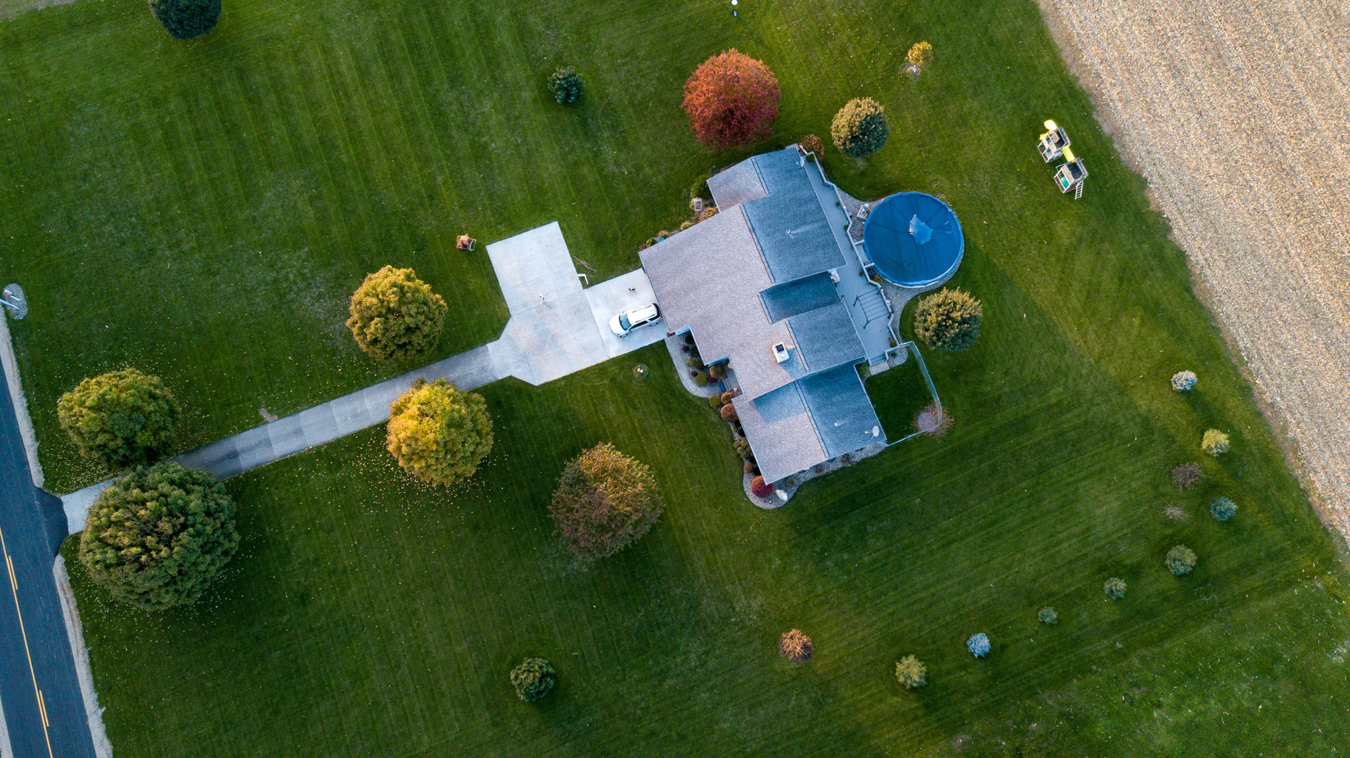 Fresh landscaping and lawn in Buffalo